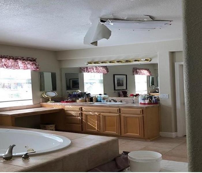 water damage cleanup Antioch Ca, water damage, ceiling damage